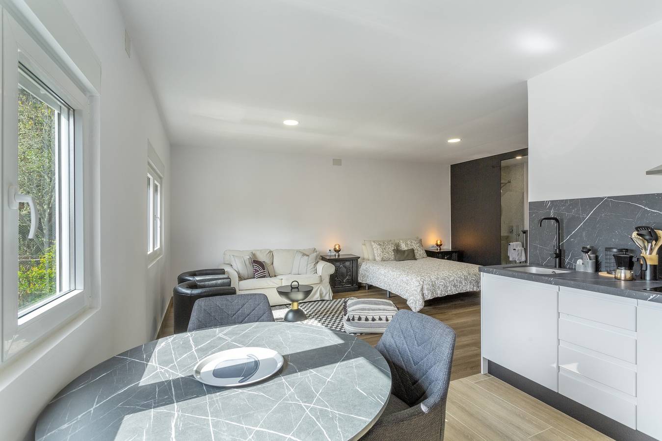 Apartment 5 4